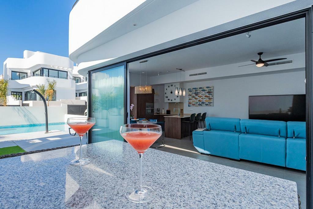 Stylish Villa 2018,Pool,3B.R.Wifi,Netflix San Fulgencio Экстерьер фото