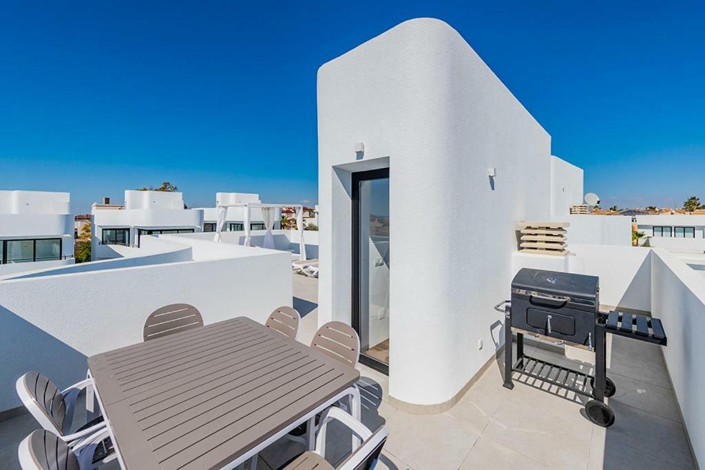 Stylish Villa 2018,Pool,3B.R.Wifi,Netflix San Fulgencio Экстерьер фото